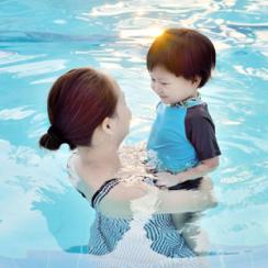 Eltern-Kind-Wasserplausch im Hallenbad Lenggis-Paradies (Kurstag: Samstag)